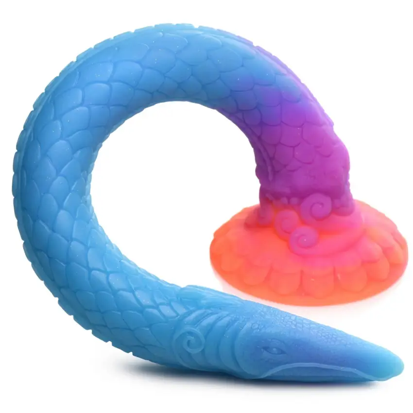 XR Brands - Silikonowe dildo swiecące w ciemności - Makara - obrazek 3