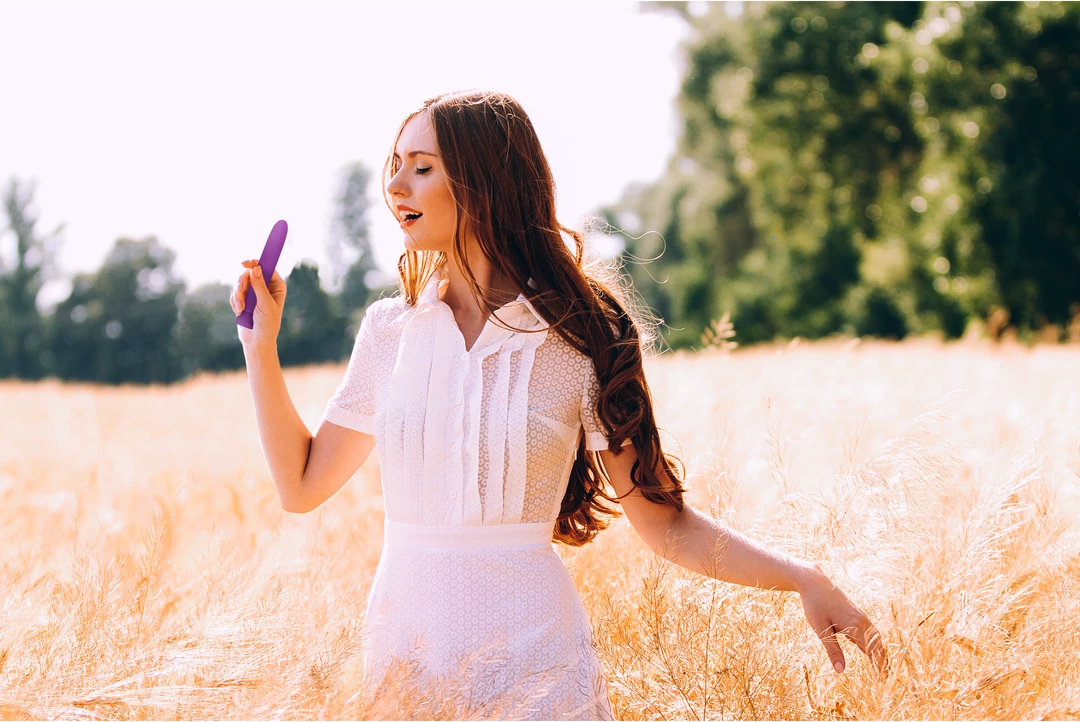 Biodegradowalny wibrator - 5,5 / 18 cm 4 Biodegradowalny wibrator - 5,5 / 18 cm - obrazek 4