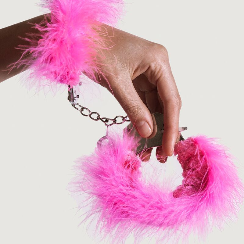 ADRIEN LASTIC - METAL HANDCUFFS WITH PINK FEATHERS 2 ADRIEN LASTIC - METAL HANDCUFFS WITH PINK FEATHERS - obrazek 2