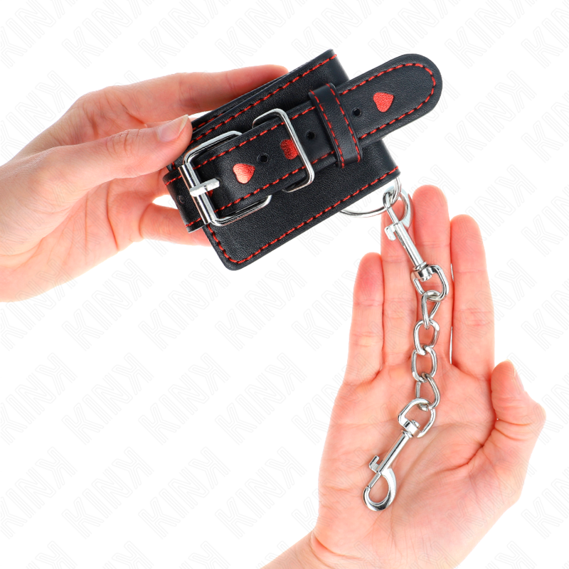 KINK - BLACK WRIST RESTRAINTS WITH RED HEART INLAY ADJUSTABLE 21-28 CM X 5.5 CM 3 KINK - BLACK WRIST RESTRAINTS WITH RED HEART INLAY ADJUSTABLE 21-28 CM X 5.5 CM - obrazek 3