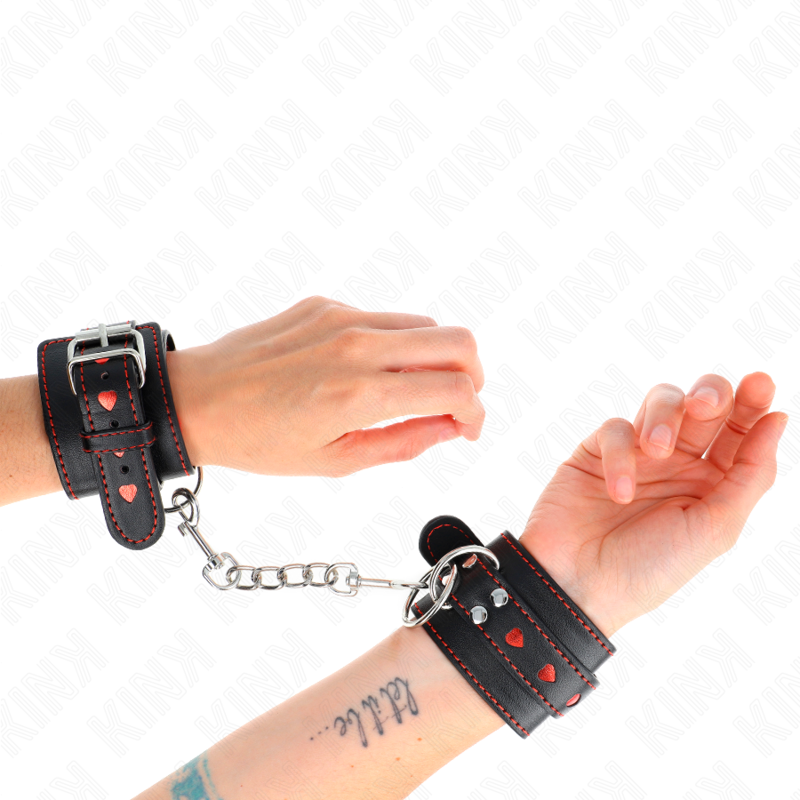 KINK - BLACK WRIST RESTRAINTS WITH RED HEART INLAY ADJUSTABLE 21-28 CM X 5.5 CM 4 KINK - BLACK WRIST RESTRAINTS WITH RED HEART INLAY ADJUSTABLE 21-28 CM X 5.5 CM - obrazek 4