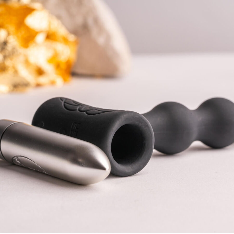 ROCKS- OFF - PETITE SENSATIONS PEARLS ANAL PLUG VIBRATOR BLACK 5 ROCKS- OFF - PETITE SENSATIONS PEARLS ANAL PLUG VIBRATOR BLACK - obrazek 5